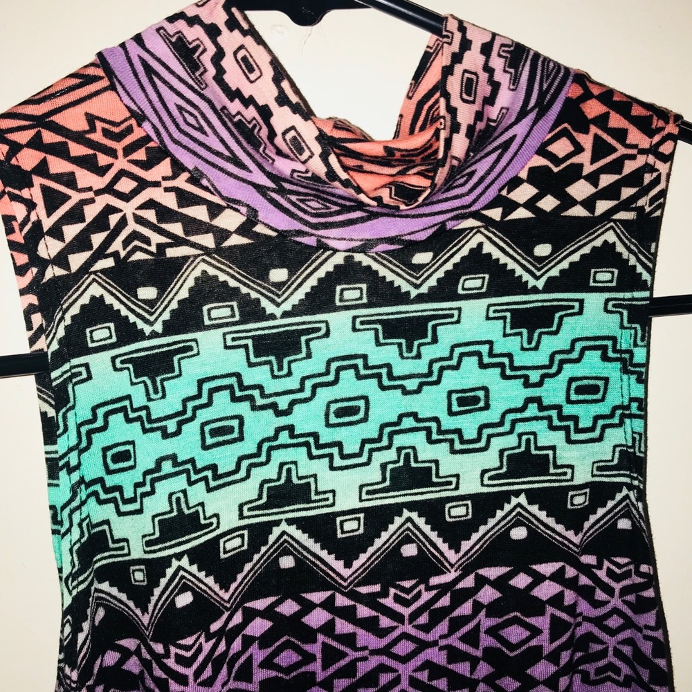 Colorful top - Picture 2 of 4